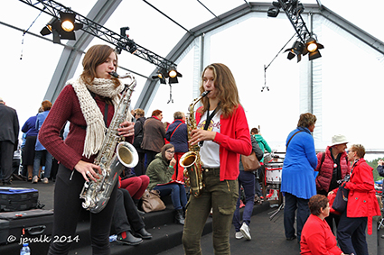 Hasselt en Genk versmelten muzikaal aan de Tuikabelbrug Hasselt en Genk versmelten muzikaal aan de Tuikabelbrug