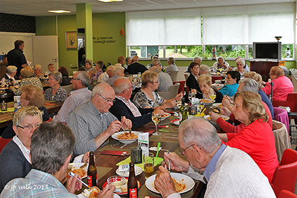 Ter Rooierheide serveert spaghetti voor Nepal