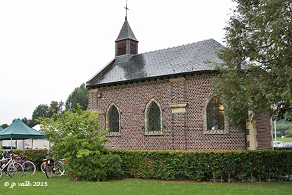 Sint- Rochus trakteert met ijsje Sint- Rochus trakteert met ijsje