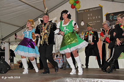 270 Senioren genieten van hun carnavalszitting