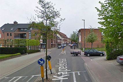 Zebrapaden op de N2 aan de dr. J. Grouwels- en Spoorstraat