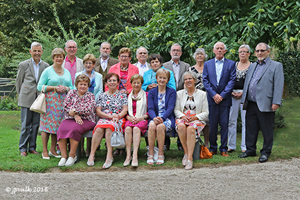 75-Jarigen vieren samen