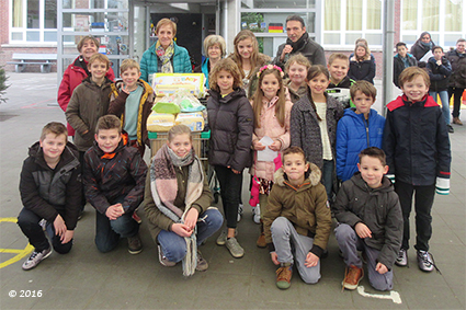 School Paleis helpt Sint Vincentiusvereniging.