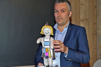 K-Dolls voor goede doel van Kiwanis Diepenbeek