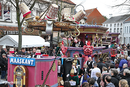 KV De Maaskant wint 16 de Internationale Carnavalstoet Diepenbeek