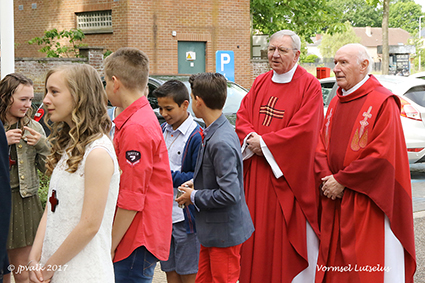 Vormselviering voor de jongeren van Lutselus