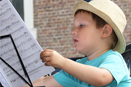 Goede muziek en grote hamburgers op derde kioskconcert