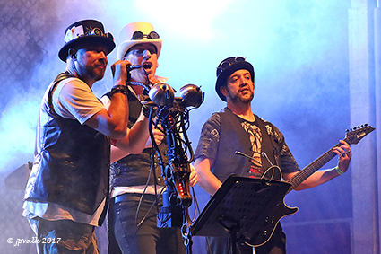 The Voalig Heads tillen Torenlawijt naar hoger niveau