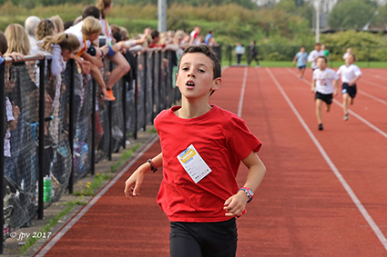 400 Jongeren nemen deel aan Scholenveldloop