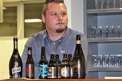 Kwb proeft bieren bij Oktoberfeest