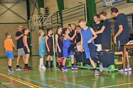 Basketbalkamp voor jeugdspelers bij Gems BC