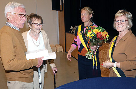 Huwelijksjubilarissen gehuldigd