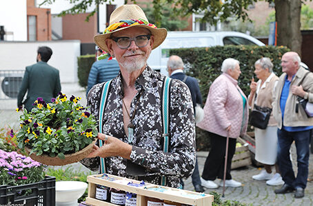 Gezelligheid op eerste Boerenmêrt