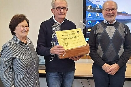  Fietsclub De Demertrappers viert kampioenen           